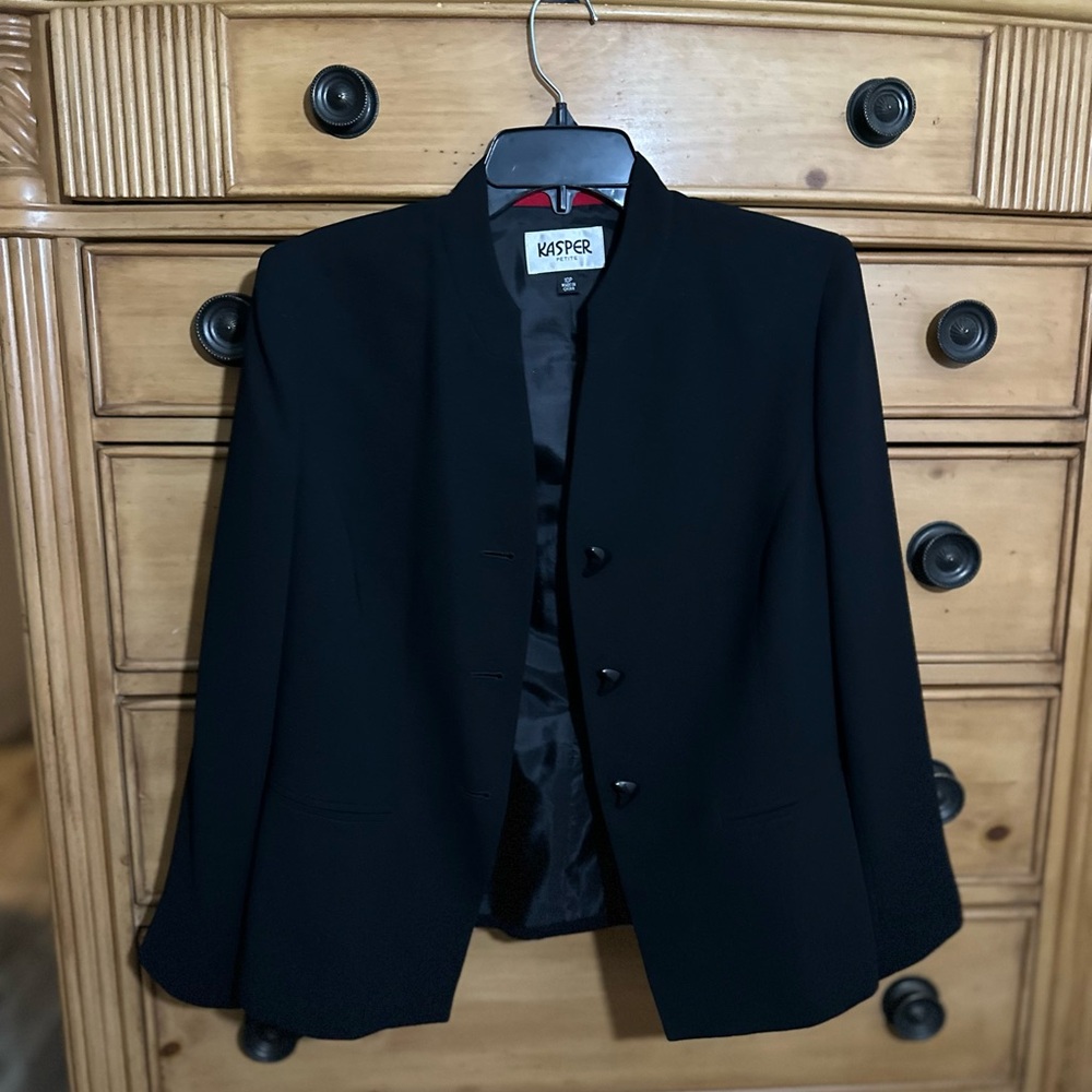 Kasper Black Blazer Jacket Career Formal Size 10Petite NWOT
